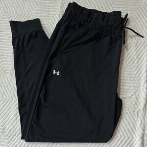 Under Armour Black Joggers Size Large Athletic Pants